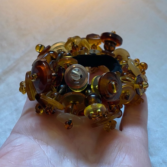 Button Bracelet - Picture 3 of 7